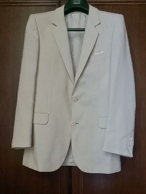 Beige jacket like new, size M