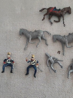 Napoleonic cavalry figures set of 5 with horses