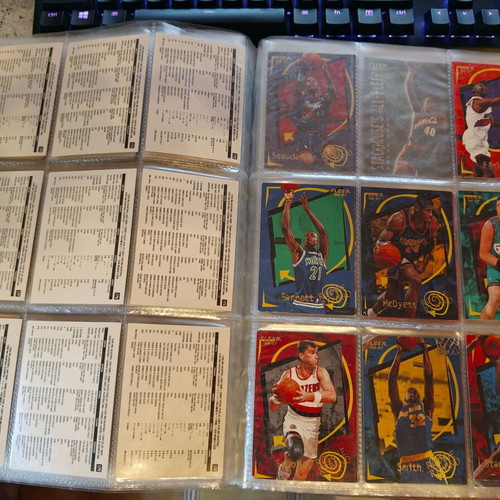 Fleer Basketball 1996-97 trading card album with 204 cards