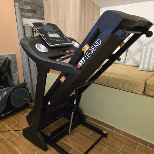 X-FIT Legend 3HP Treadmill like new, electric foldable