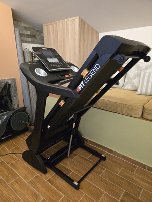 X-FIT Legend 3HP Treadmill like new, electric foldable
