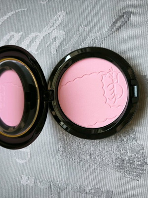 MAC Powder Blush x Simpsons νέο, απόχρωση pink sprinkles