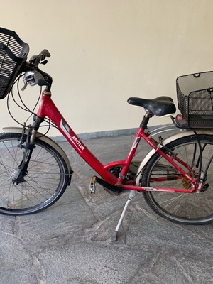 Kettler women's bicycle like new, city, 26 inch, red, gears