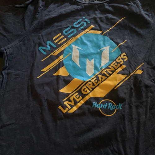 Messi Hard Rock Cafe T shirt large and Nike Brooklyn Nets T shirt gift