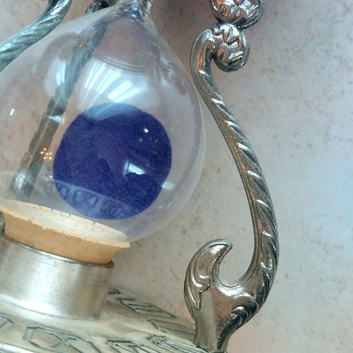 Hourglass used 15x10 cm
