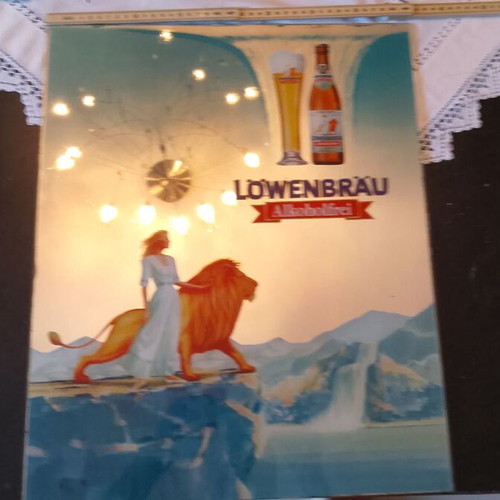 Antique Lowenbrau beer glass advertising 1980-85 like new