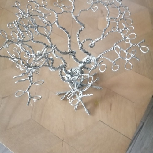 Handmade decorative wire tree 27cm height new