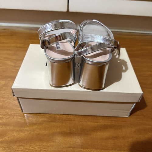 Bottega 22 Silver Women's Sandals with Multiple Straps and Block Heel, New