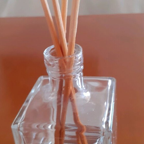 Jars for liquid room fragrance 4 pcs like new