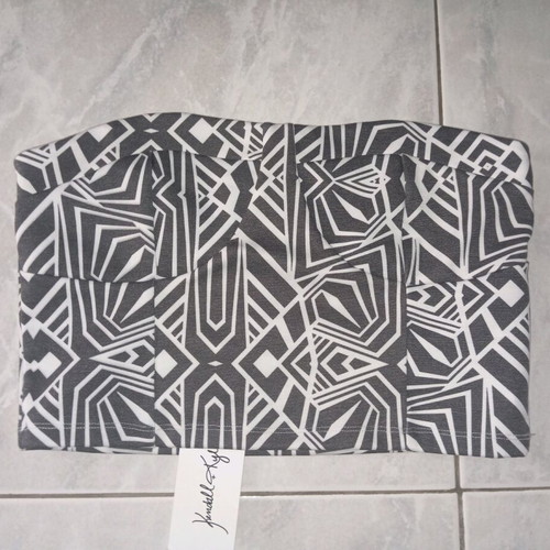 Kendall + Kylie blouse new, size L, black and white