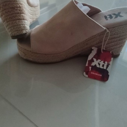Xti platform sandals new, beige, size 39