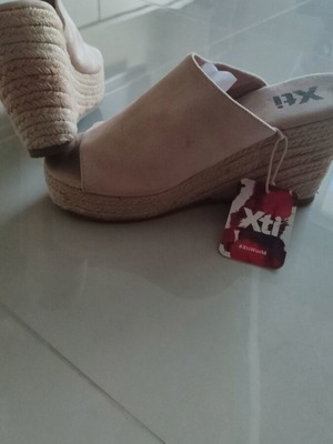Xti platform sandals new, beige, size 39