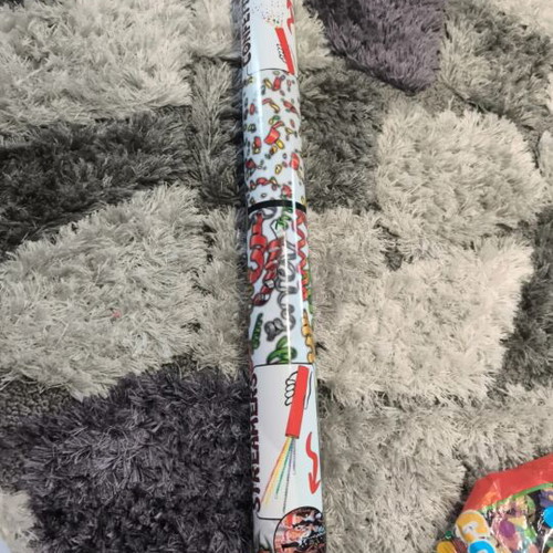 Confetti packs and streamer launcher new