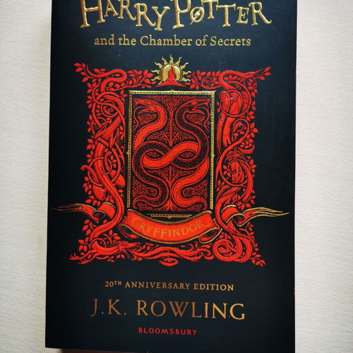 Harry Potter Gryffindor House Edition paperback set like new