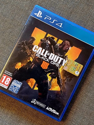 Call of Duty Black Ops IIII PS4 used, excellent condition