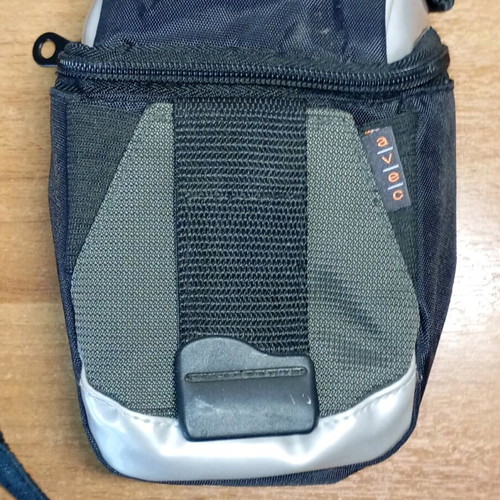 Camera bag like new, dimensions 10x16