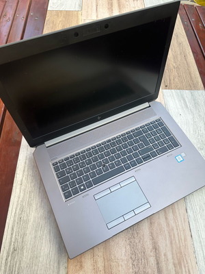 HP Zbook 17 σαν καινούργιο με Intel i7, 64GB RAM, 1TB SSD, Nvidia Quadro RTX 3000