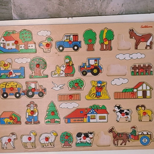 Eichhorn wooden puzzle XL used, 30 pieces, farm theme