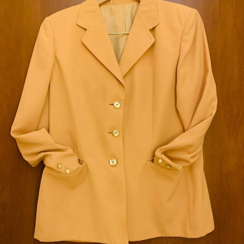 El Corte Inglés suit set used, croc yellow color, medium/large