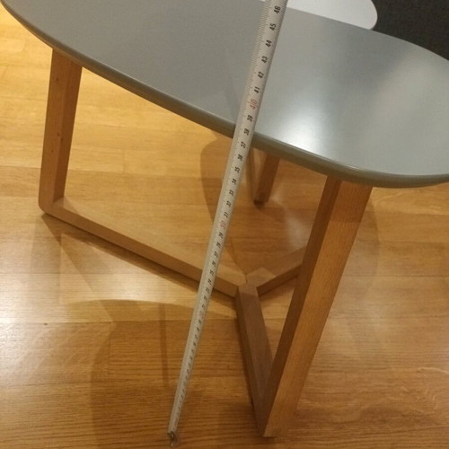 Side tables like new, set of 2