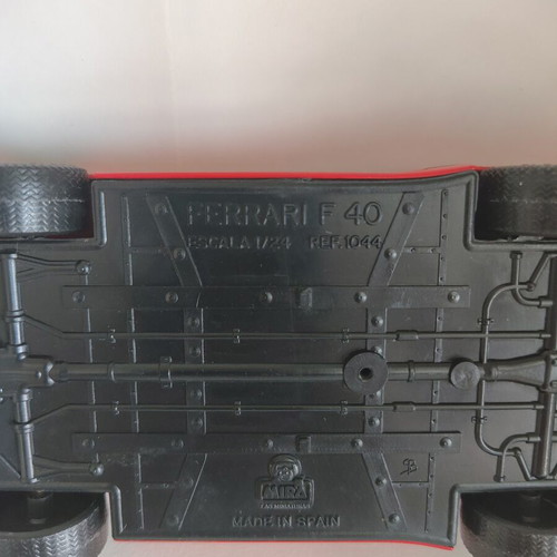 Ferrari F40 1:24 die-cast model used by MIRA