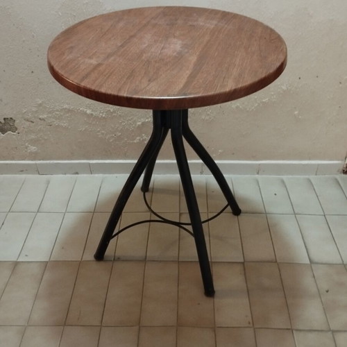 Round table like new