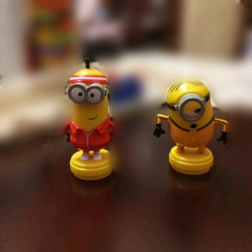 Minion figures plastic like new, with box