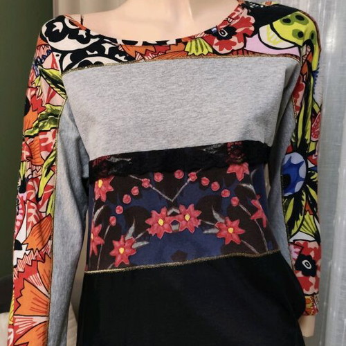 Desigual blouse like new, size Medium, multicolored