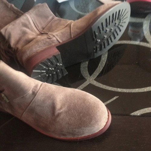 Suede leather boots new with fringes cowboy style