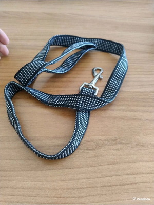 Dog leash black with white dots length 110 cm like new