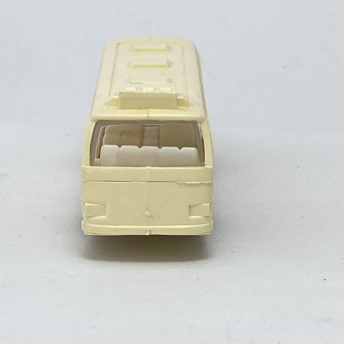 Mercedes-Benz O 302 British Airways Toy Bus 1/87 Scale like new