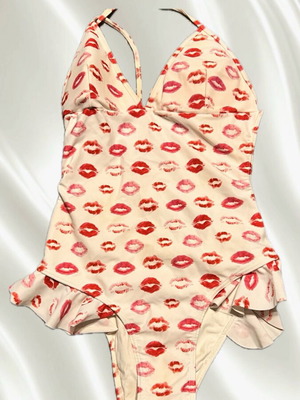 One-piece swimsuit with kiss print used, size M, white