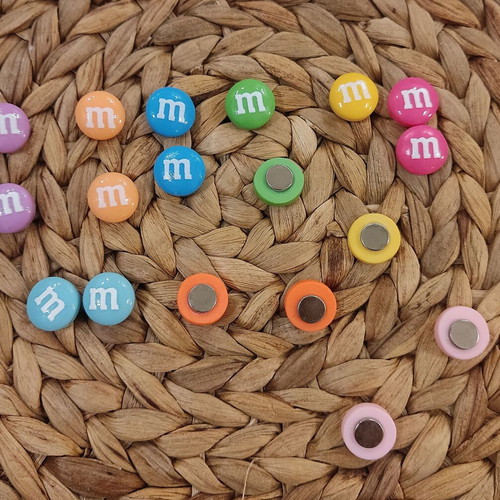 Refrigerator magnets new, set of 18 with M&M'S design