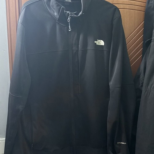 The North Face waterproof lightweight jacket XL, black