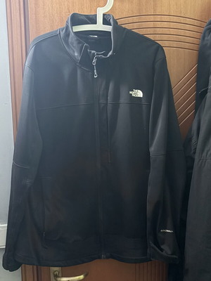 The North Face waterproof lightweight jacket XL, black