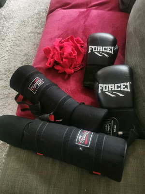 Εξοπλισμός Kick boxing καινούργιος