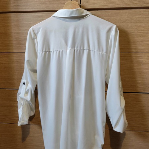 White wrap shirt like new, size L