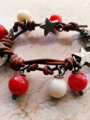 Bracelet with leather, silver elements and white/red beads like new
