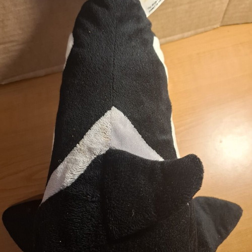 Whale plush toy like new, 14cm height