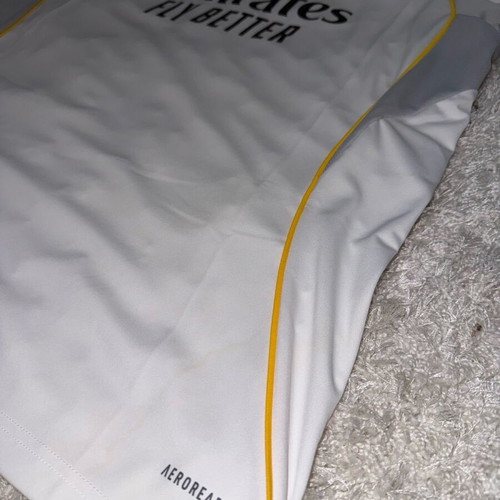 Real Madrid Football Jersey Home 2025/2026 like new