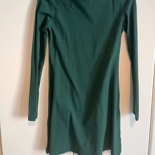 H&M Divided green long-sleeve dress size M like new