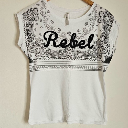 Stradivarius cotton t-shirt with designs like new, size S