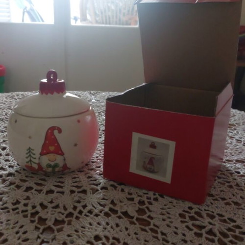 Ceramic container with Santa Claus new, cookie jar style with festive design