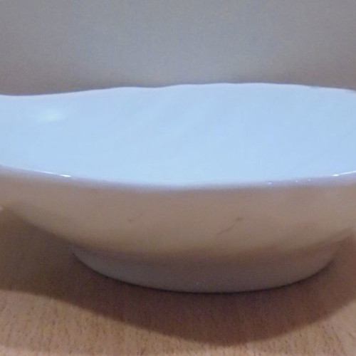 Cinzano Vermouth used old promotional ceramic shell-shaped bowl