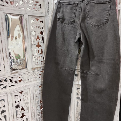 Unique jeans new, brown shade