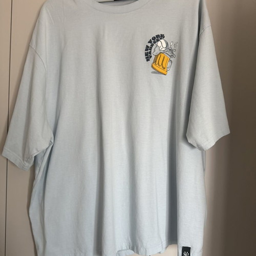 New Era New York Yankees t-shirt XXL like new, ice blue