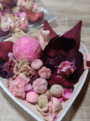 Decorative potpourri dried like new