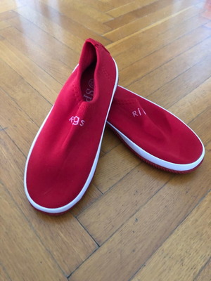 Neoprene red non-slip shoes size 35 new