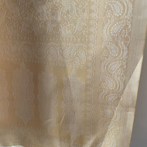 Pashmina scarf like new, beige with unique patterns