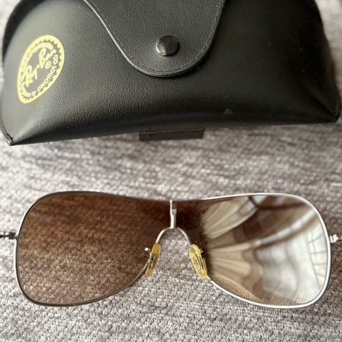 Ray Ban sunglasses brown like new, size extra small